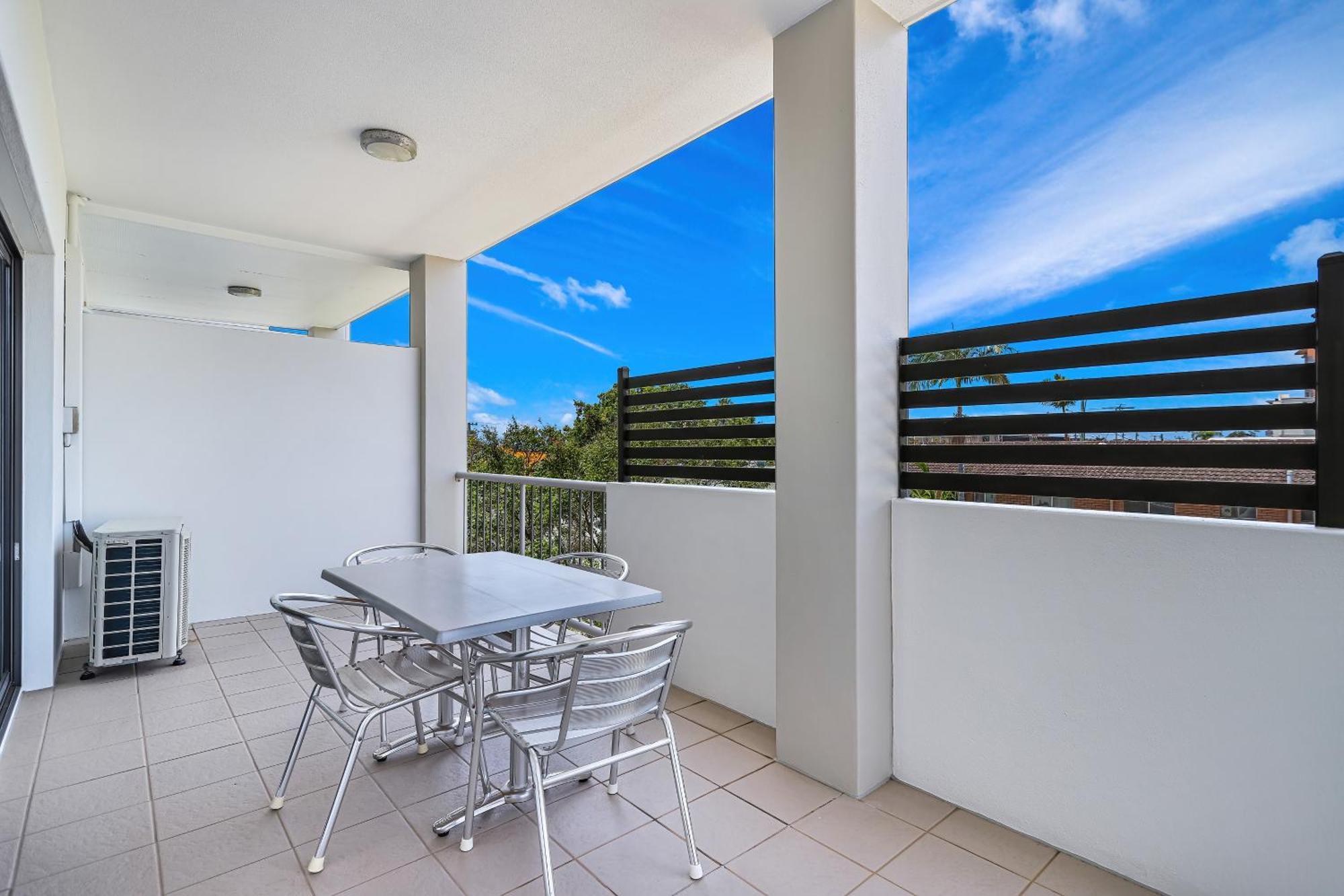 Aparthotel La Vida On Anzac à Redcliffe Extérieur photo