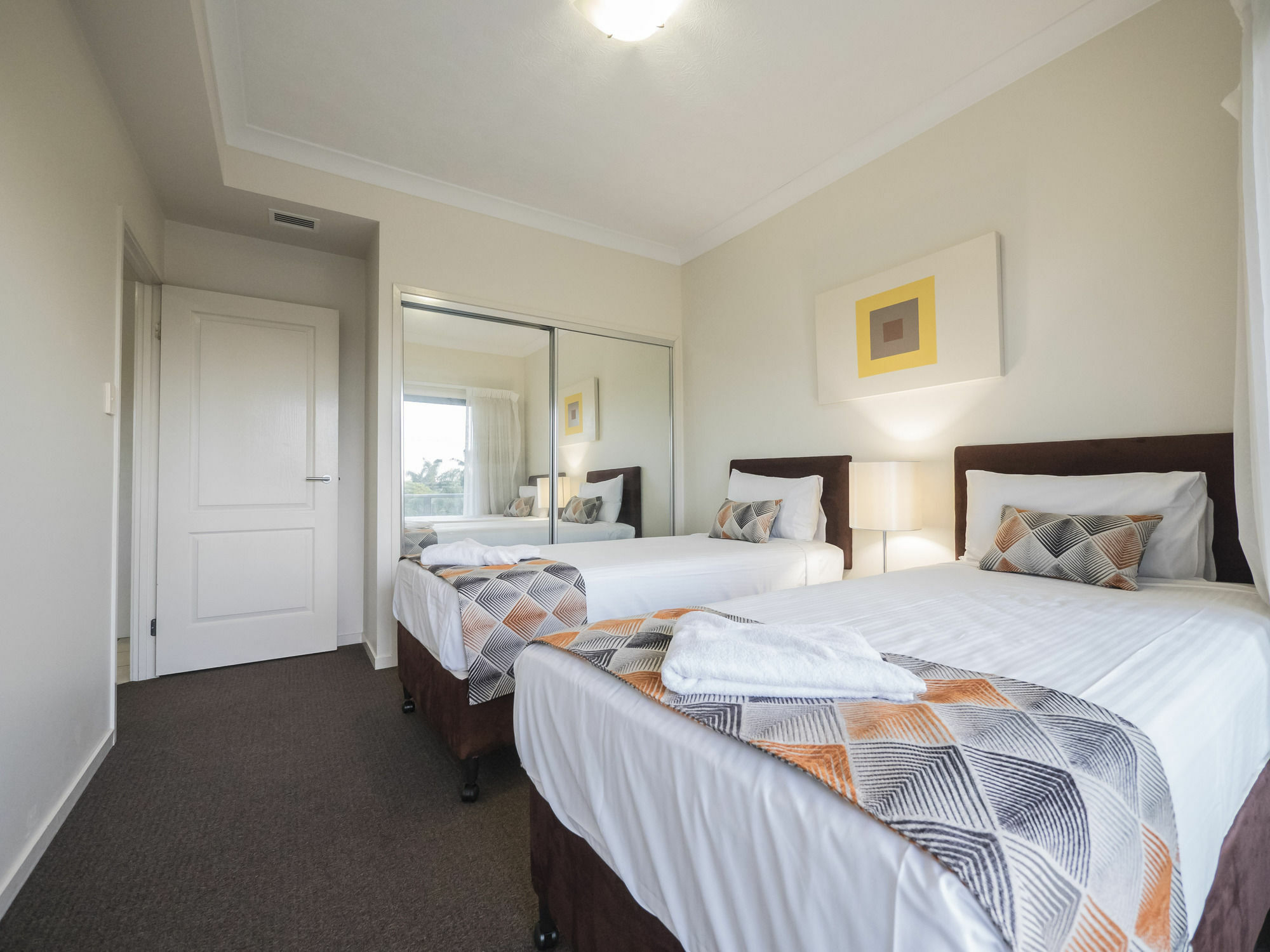 Aparthotel La Vida On Anzac à Redcliffe Extérieur photo