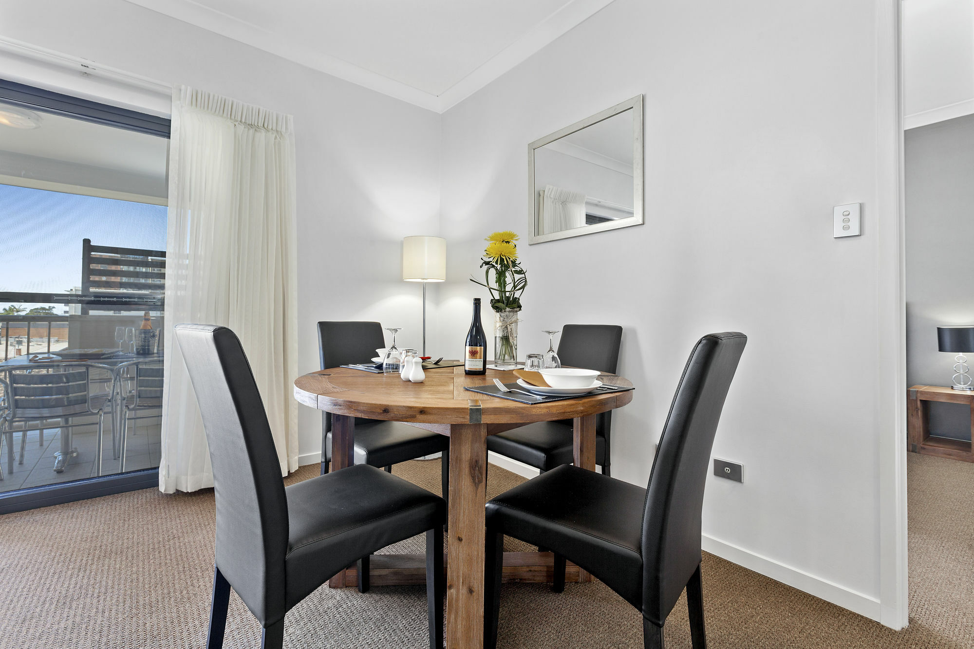 Aparthotel La Vida On Anzac à Redcliffe Extérieur photo