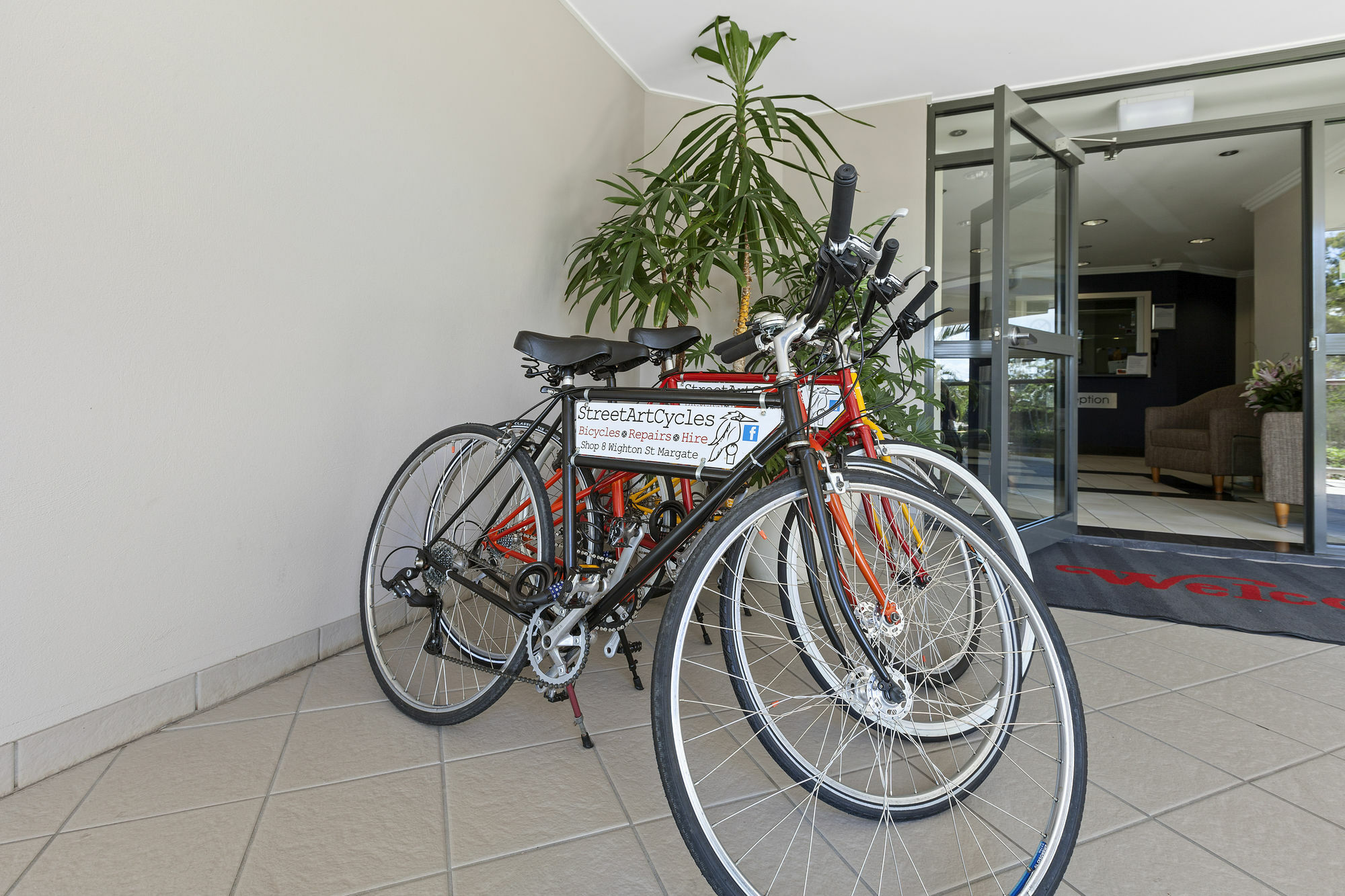 Aparthotel La Vida On Anzac à Redcliffe Extérieur photo